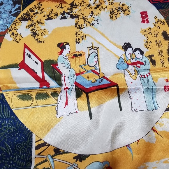 Asian themed scarf - Picture 8 of 8